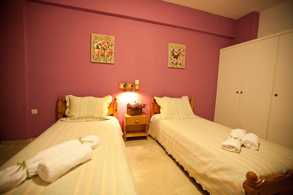 Χenonas Ziakos Hotel Loutra Amarantou Bilik gambar